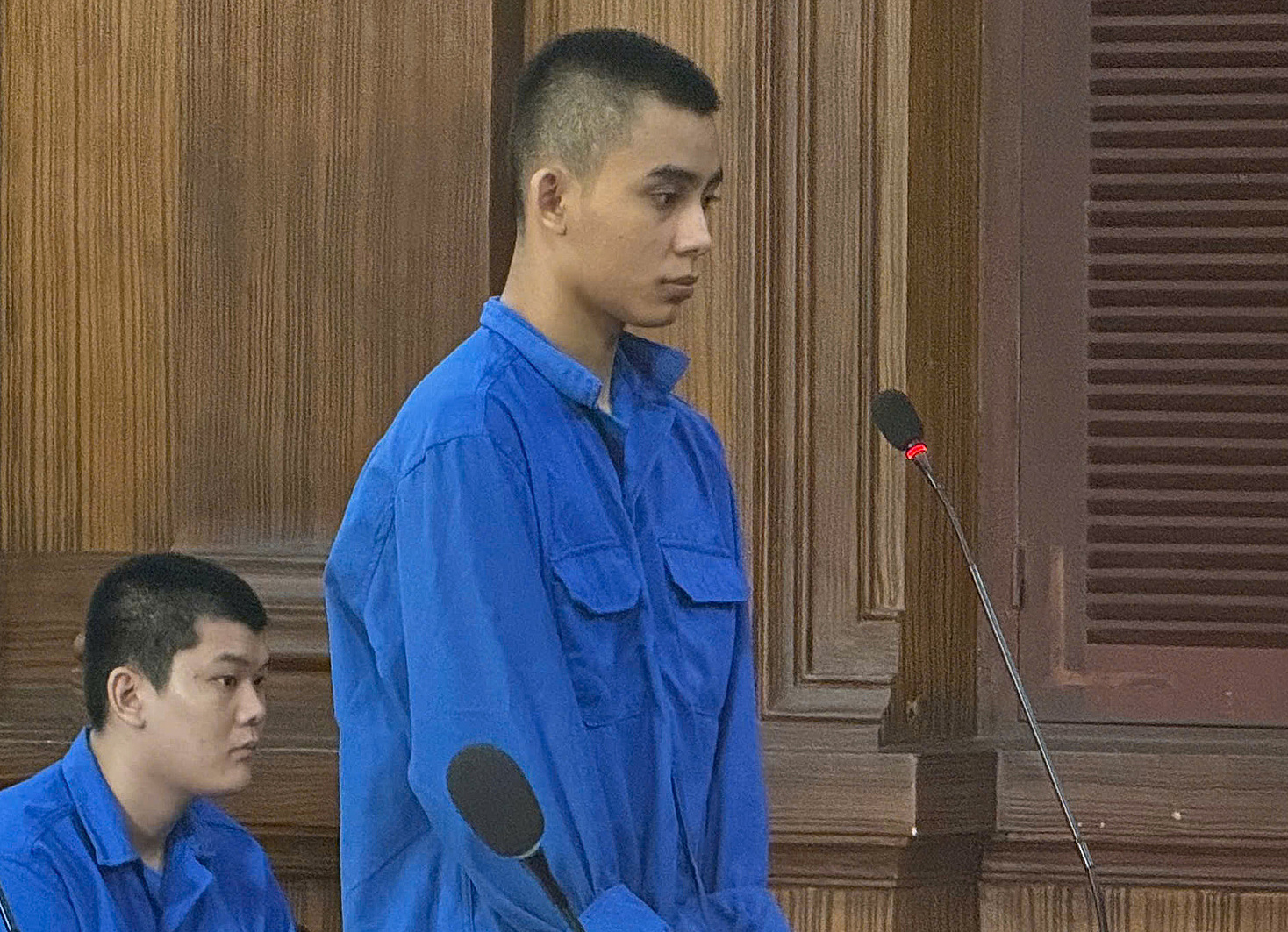 Tông CSGT trọng thương, 2 thanh niên bị buộc tội giết người