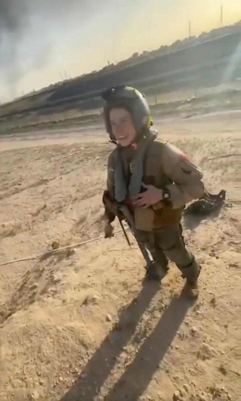 Purported video appears to show Kuwaitis thanking downed US pilot for ...