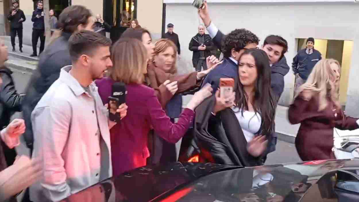 ¡Menuda inventada! Sarah Santaolalla acusa a Vito Quiles de agredirla ...
