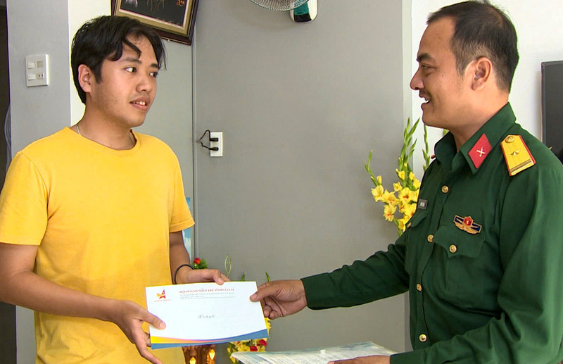 Thanh niên Gia Lai hăng hái lên đường tiếp bước truyền thống cha anh