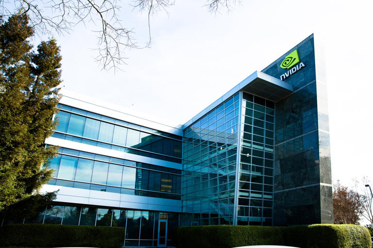 US considers capping Nvidia H200 chips at 75,000 per Chinese customer ...