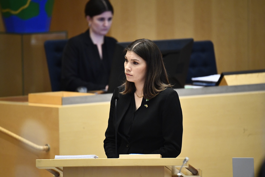 ”Stopplag” mot tonårsutvisningar röstas ner