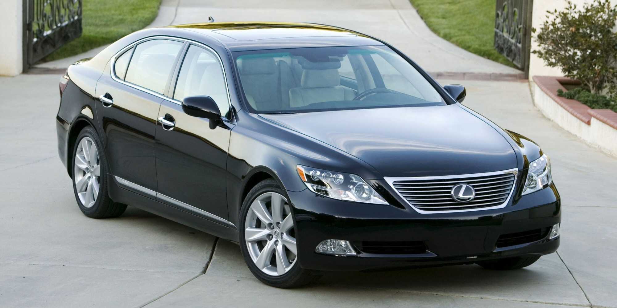 Lexus LS Front Quarter Black