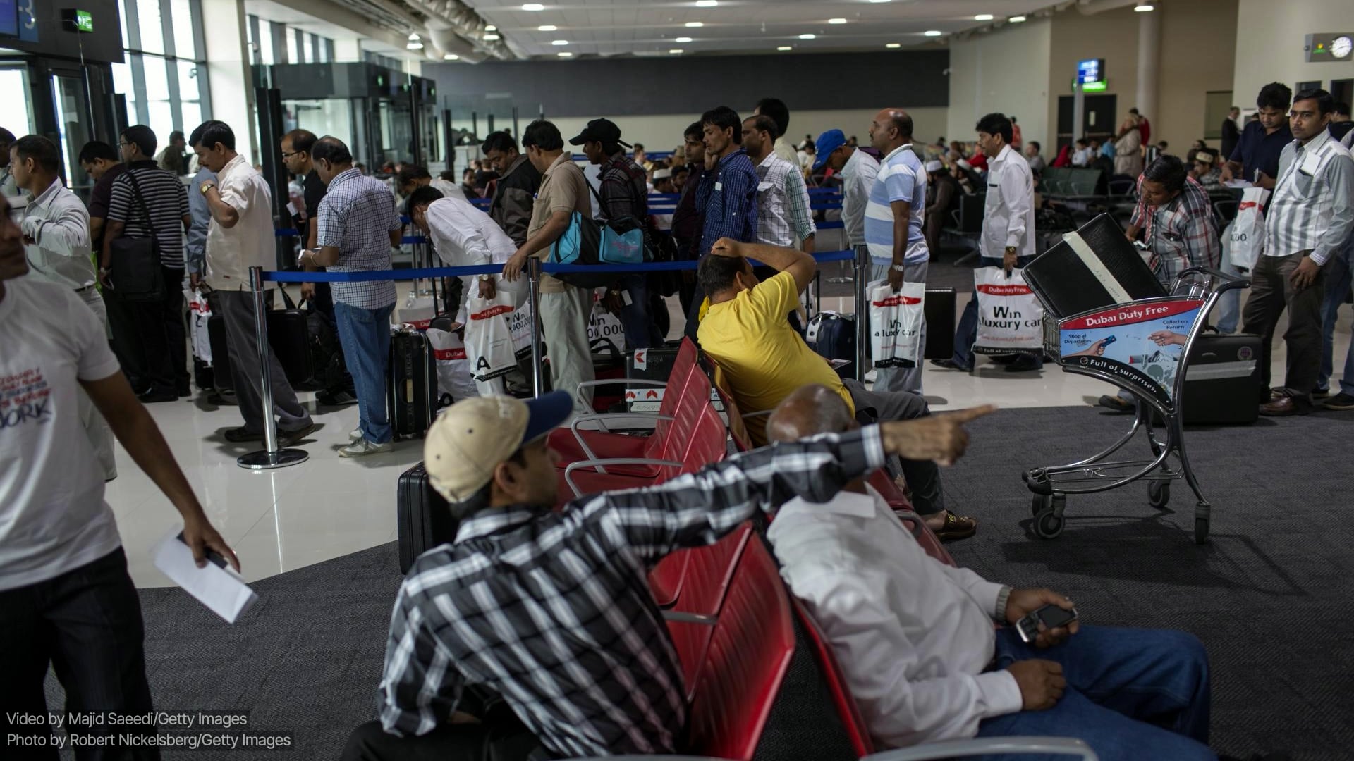US urges citizens to leave Middle East amid travel chaos