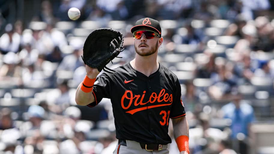 Pirates' Ryan O'Hearn adjusting to new fielding assignment
