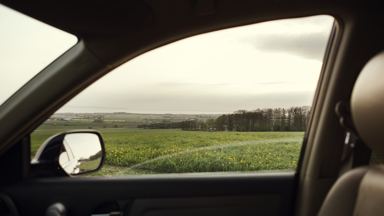5 warning signs your car window motor is going bad