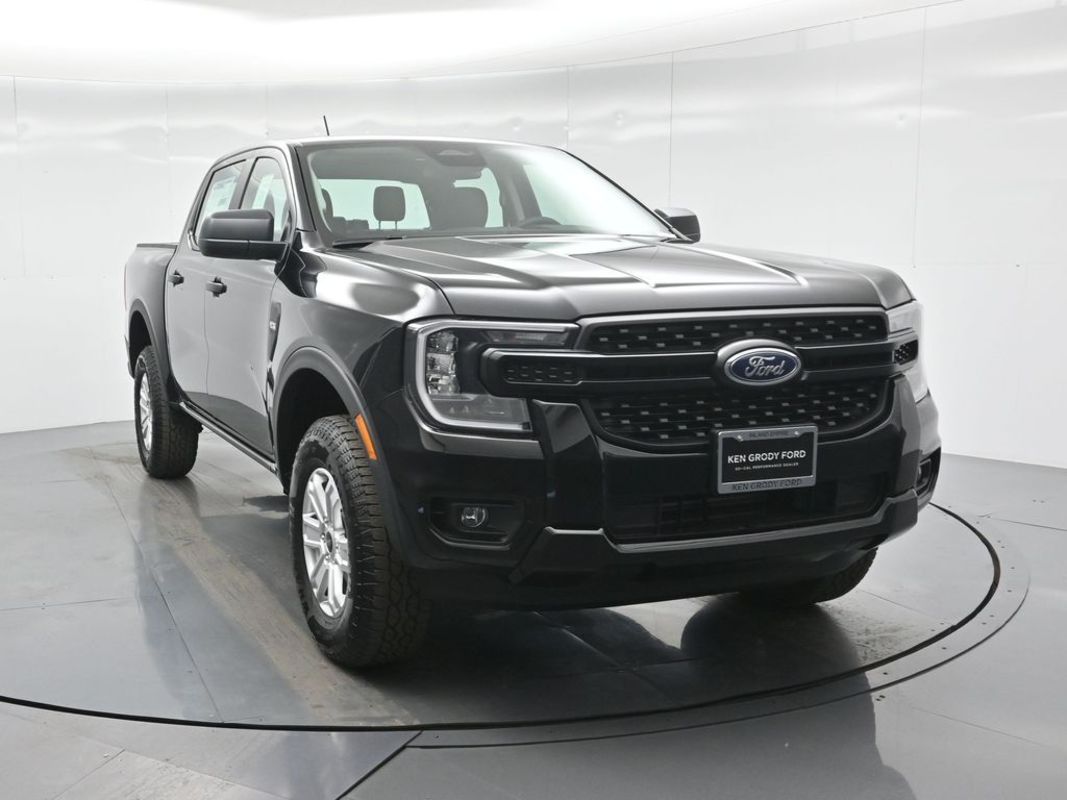 Ford dealer drops hot 2025 Ranger SXT lease offer for March for just ...