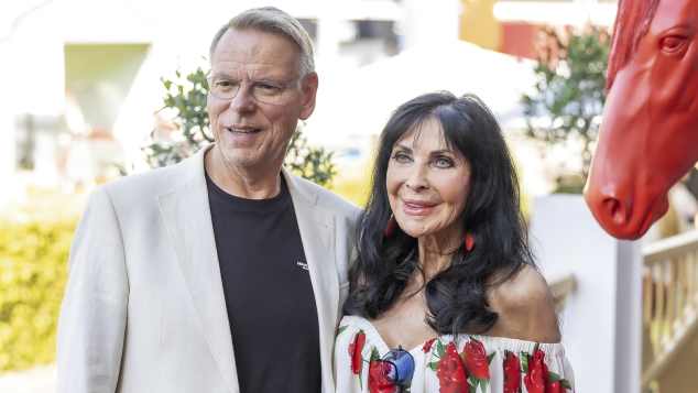 „Winnetou“-Schönheit Dunja Rajter: So toll sieht sie mit 80 aus