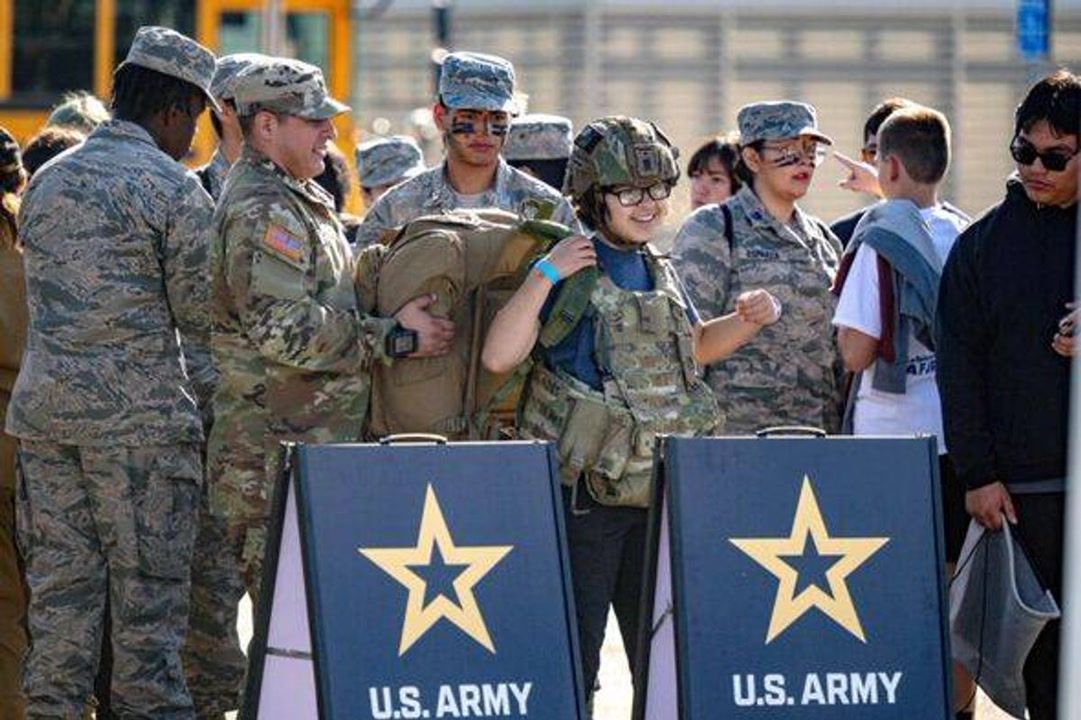 Selective Service registration spotlight amid Iran strikes