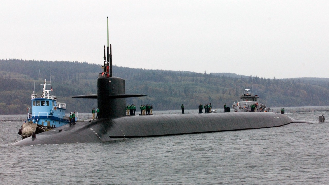 Navy issues chilling nuclear alert over China’s threat to huge swaths of US<br>