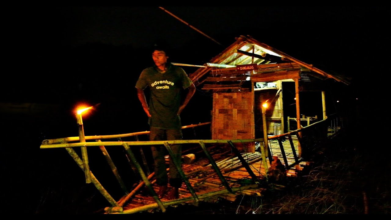 I buat rakit bambu dan panen ikan