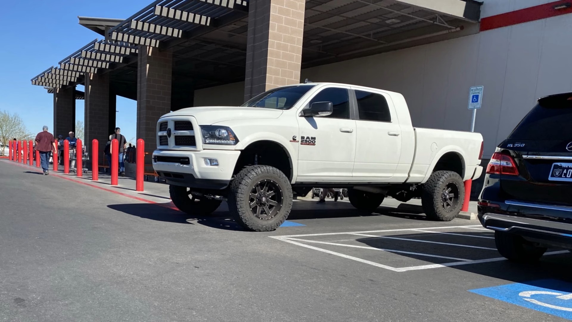 The urban problem with oversized pickup trucks