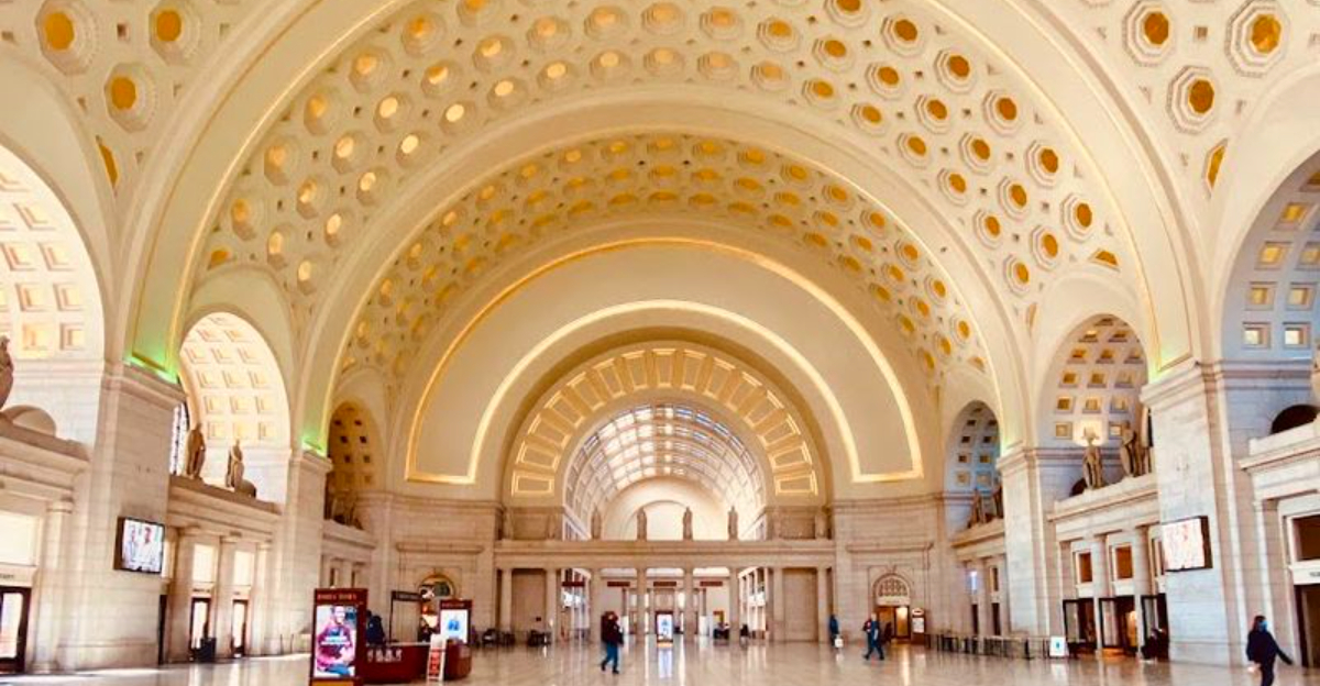 15 most popular attractions in America that draw millions each year