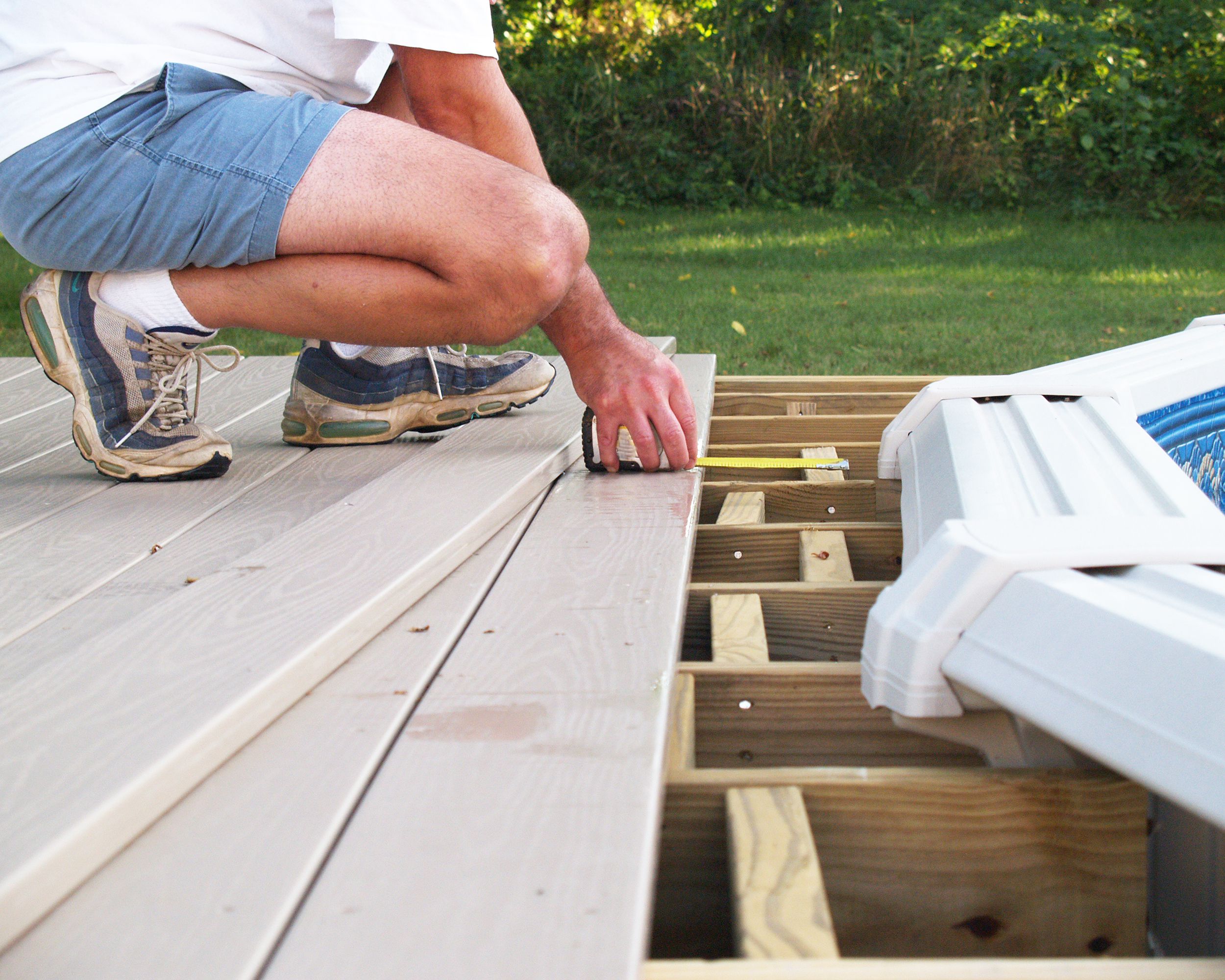 20 reasons to avoid installing a backyard pool