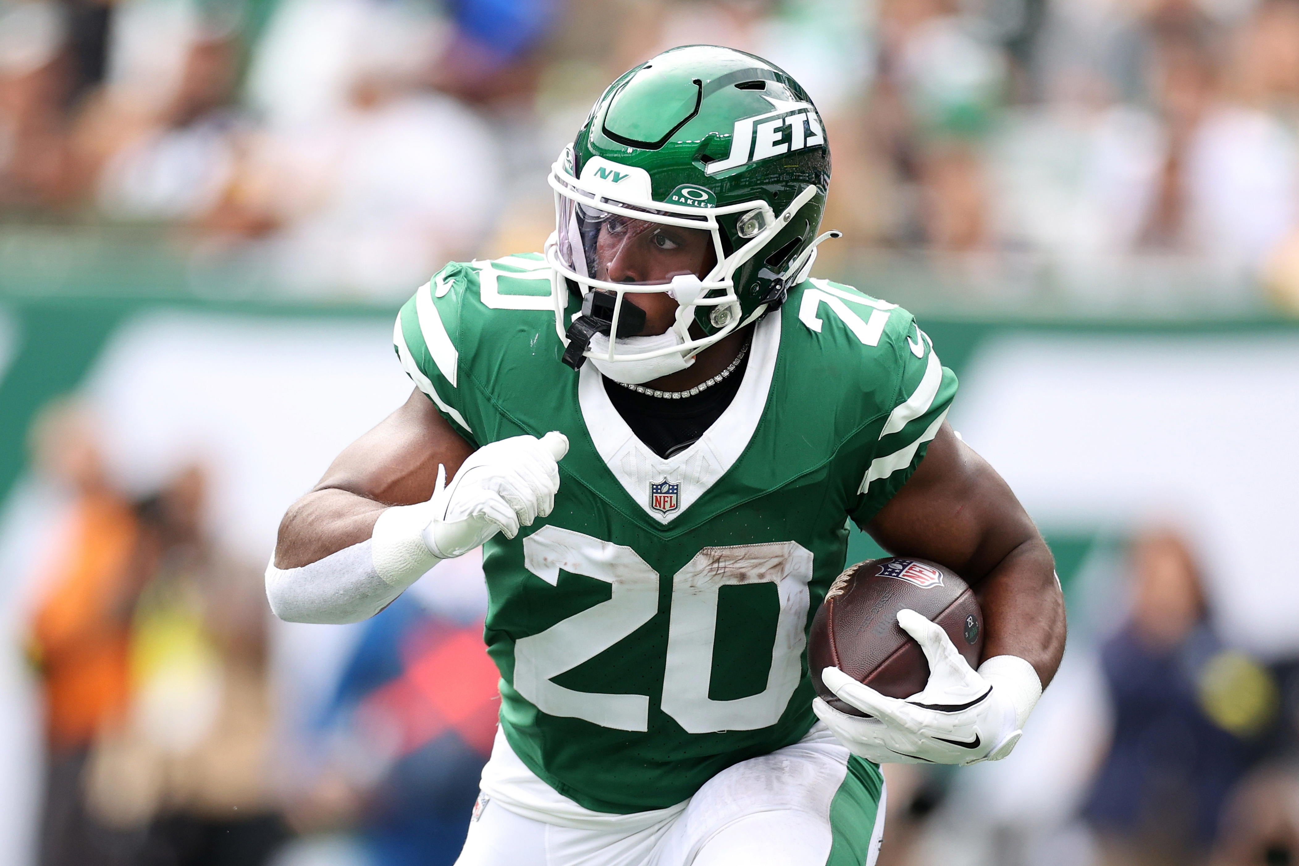 Jets place franchise tag on Breece Hall, will work on long-term deal ...