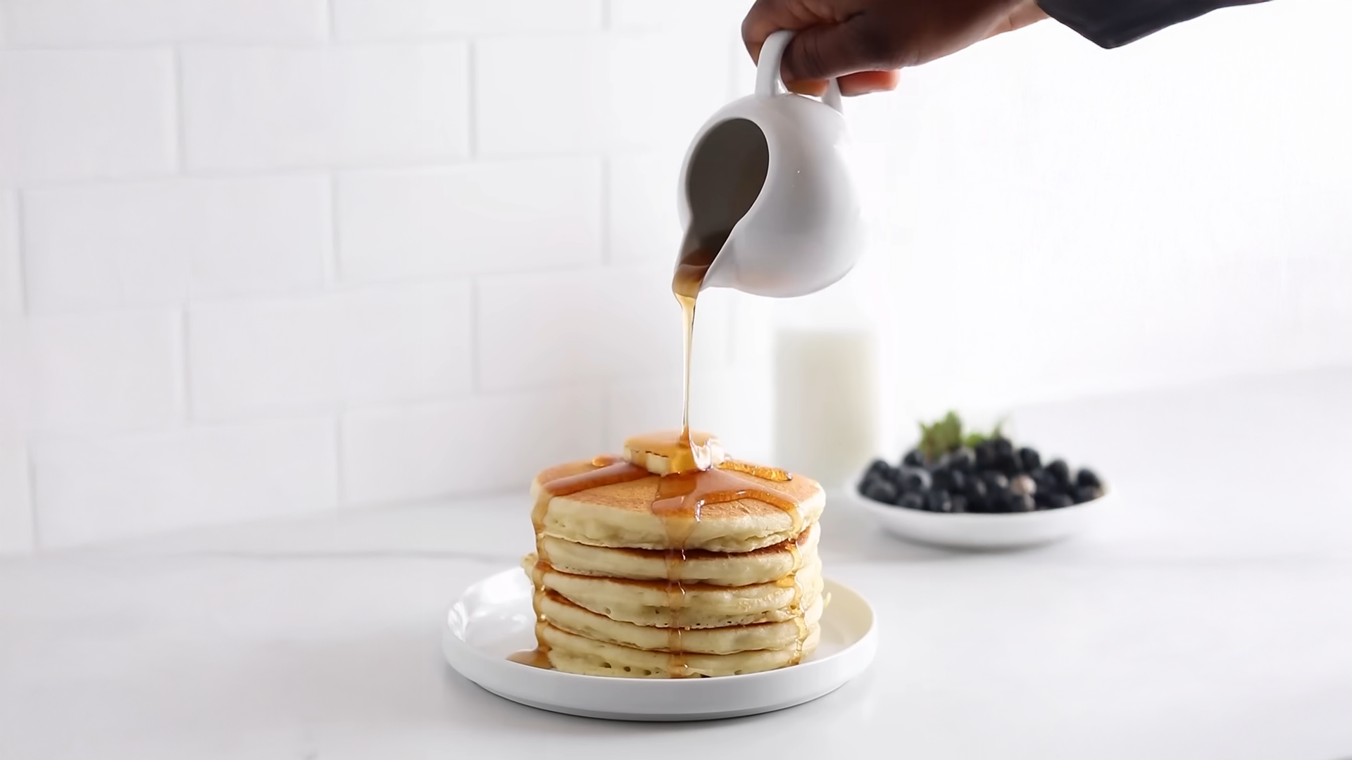 How to make fluffy pancakes