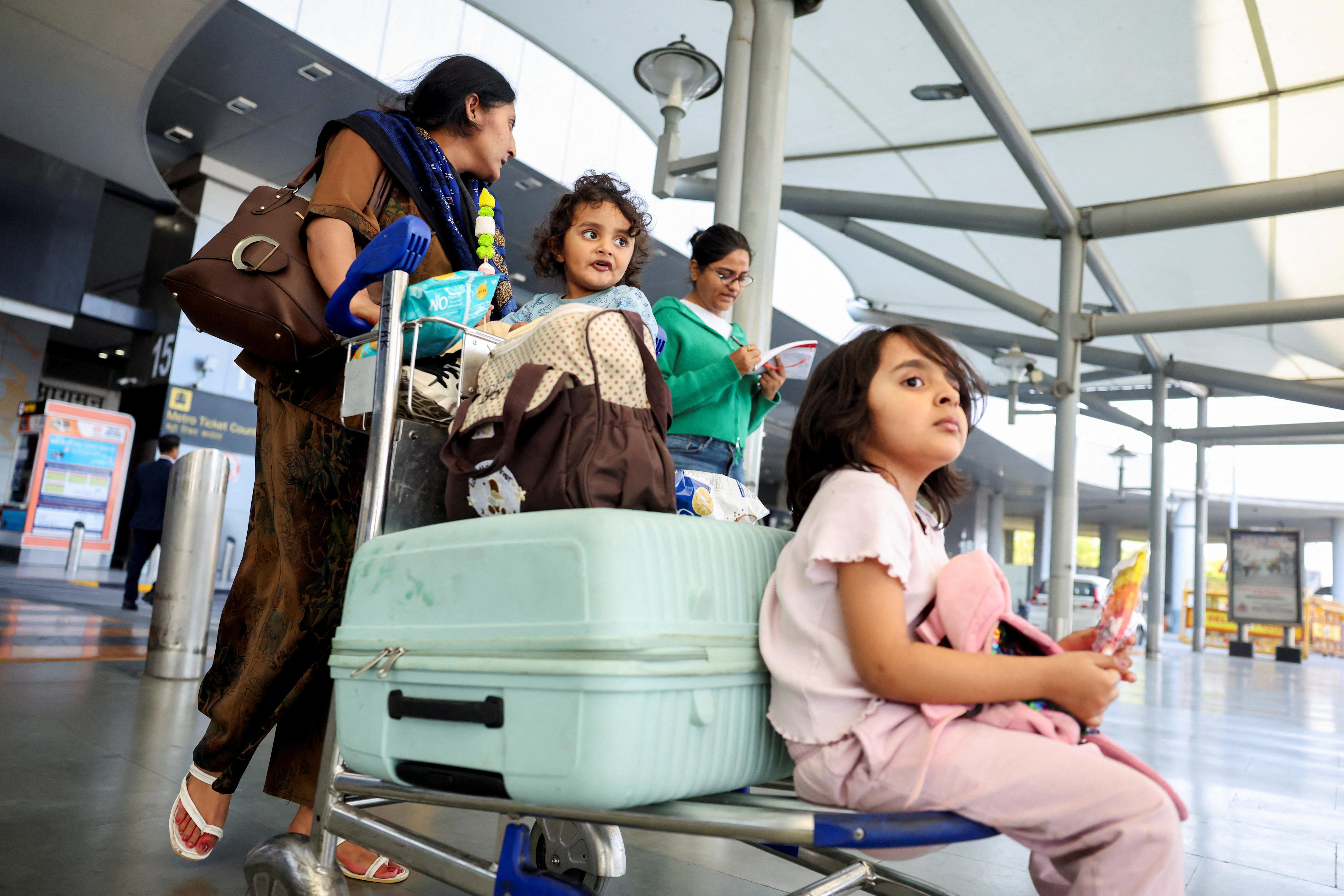 Americans in Middle East should leave now, State Department says<br><br>