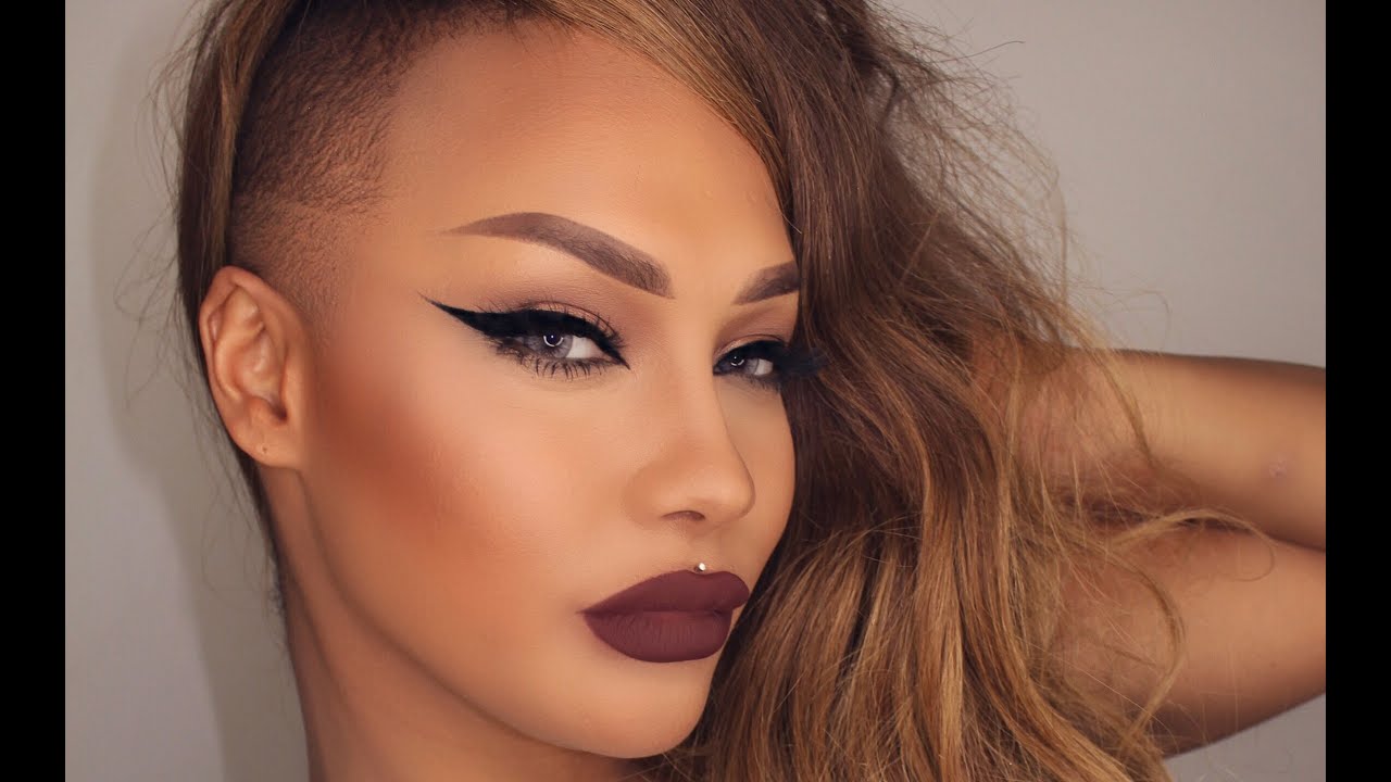 Summer bold wing, dark lip, matte skin