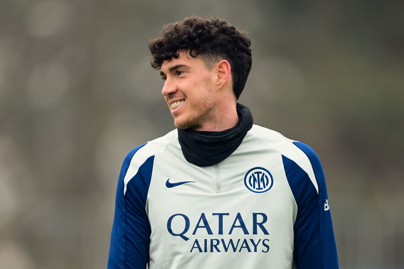 Jamie Carragher criticó duramente a Alessandro Bastoni por su «tonto» mientras el Liverpool está interesado en su transferencia.