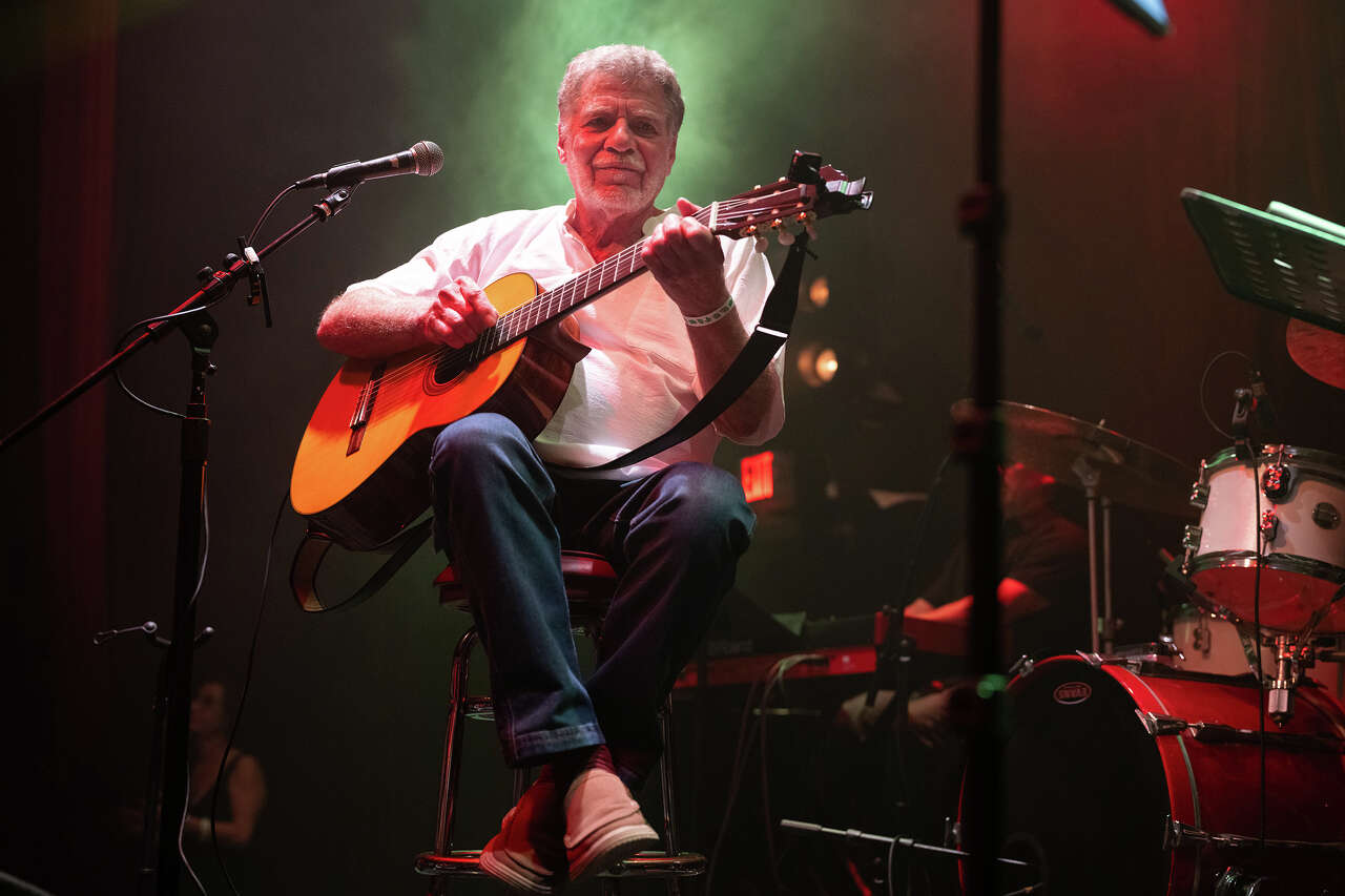 This Bay Area singer was unknown for 50 years. Now he's selling out tours.