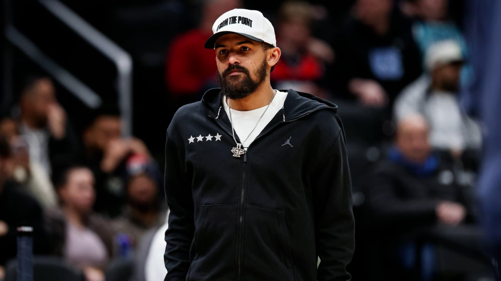 Wizards star Young ejected from bench in loss to Rockets