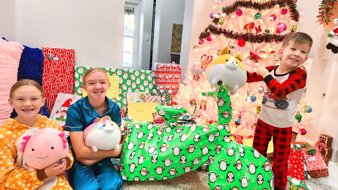 Beyond family Christmas: Emotional moments & laughs!
