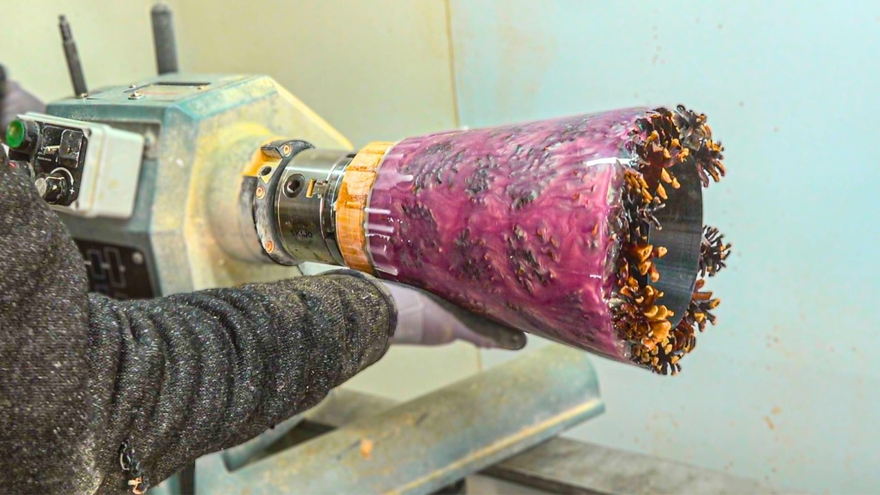I created a stunning pink hybrid vase!