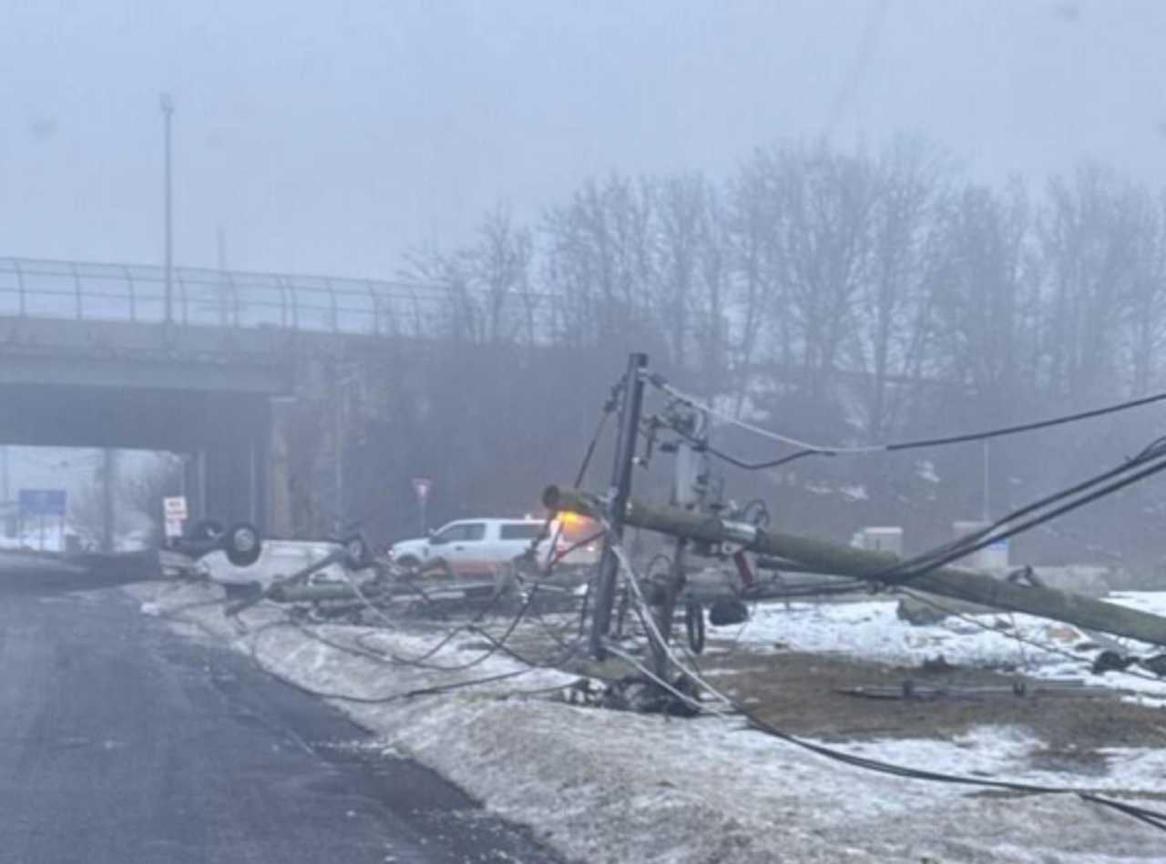 Route 17 drunk driver overturns truck, knocks down 2 utility poles in ...