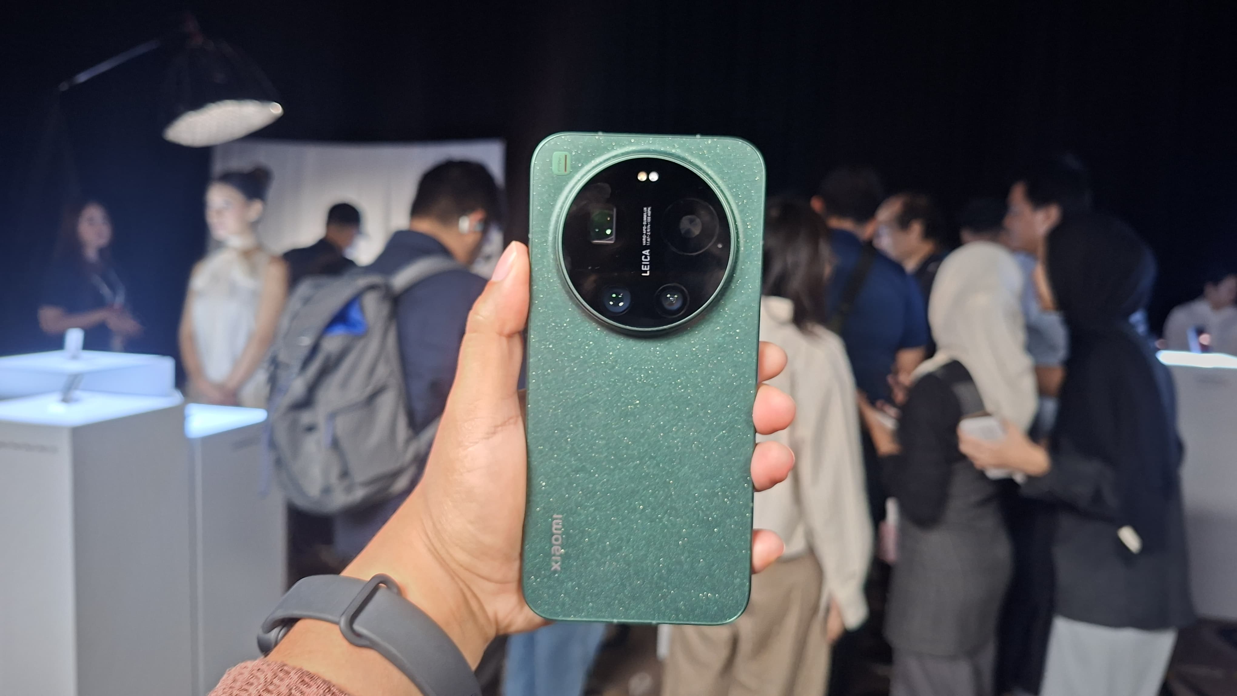 Xiaomi 17 Series Hadir dengan Kamera Leica, Cek Spesifikasi dan Harganya