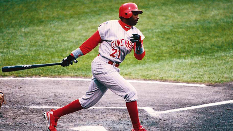 Bo vs. Deion: Which iconic two-sport legend has the best cards?