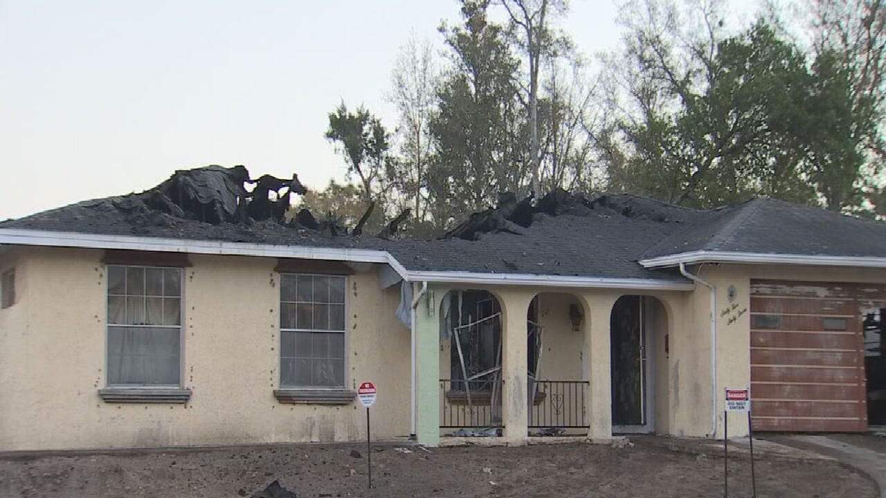 Pine Hills home sustains major damage in early morning fire