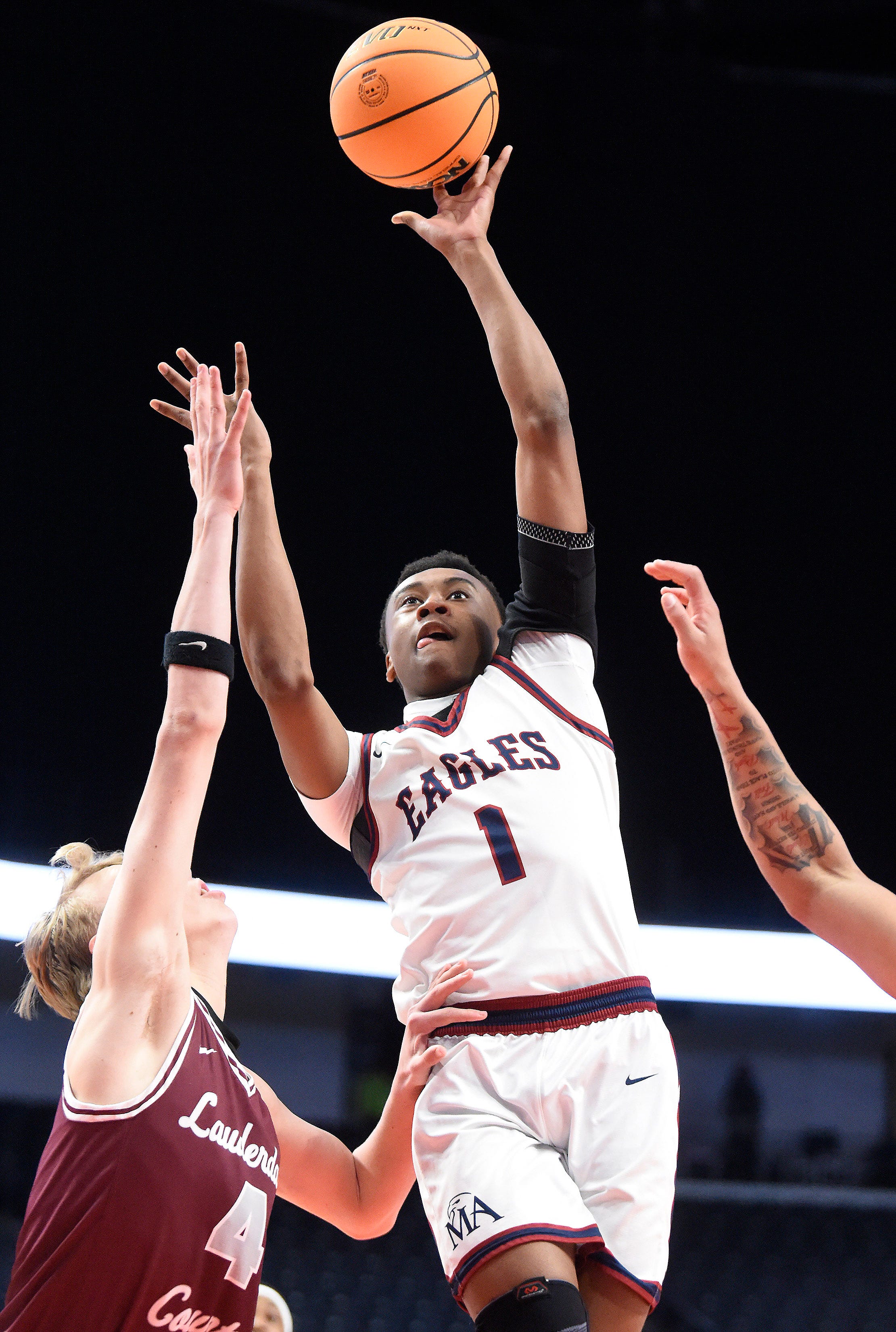 Montgomery Academy boys basketball downs Lauderdale County in AHSAA ...