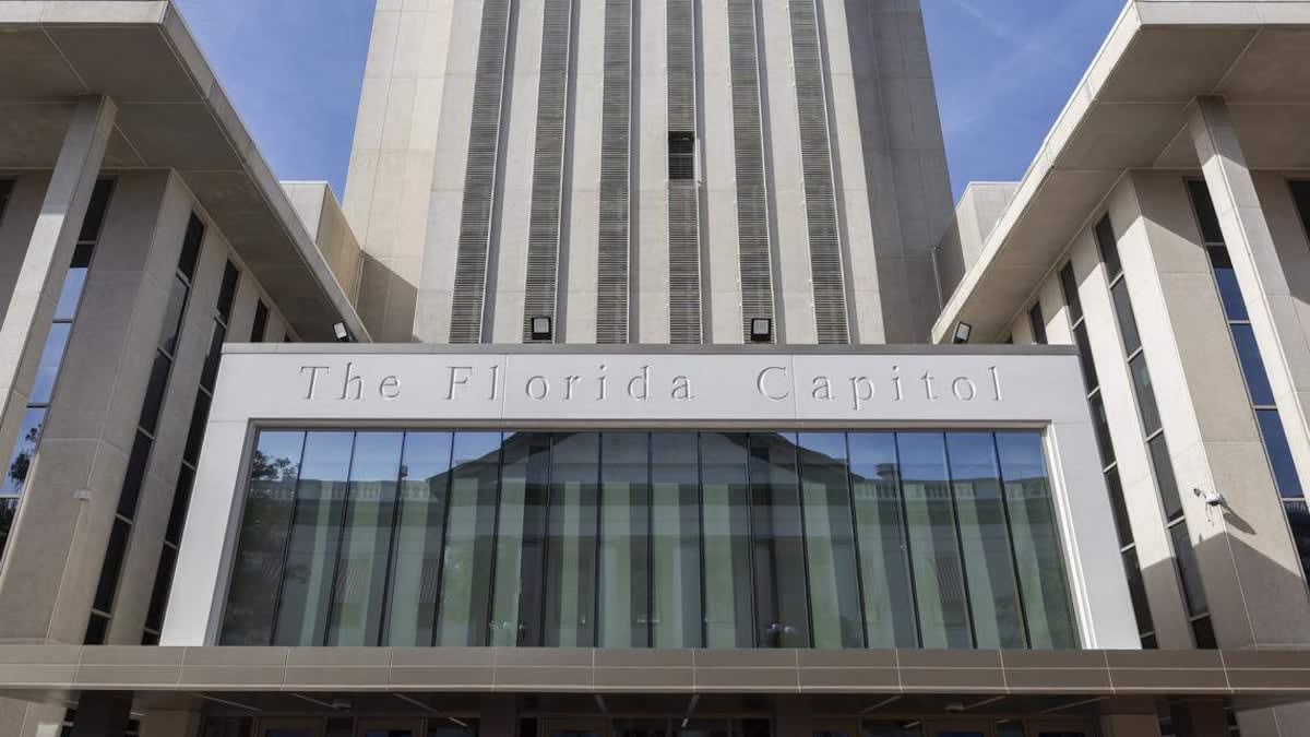 4 bills struggling as Florida session nears its end