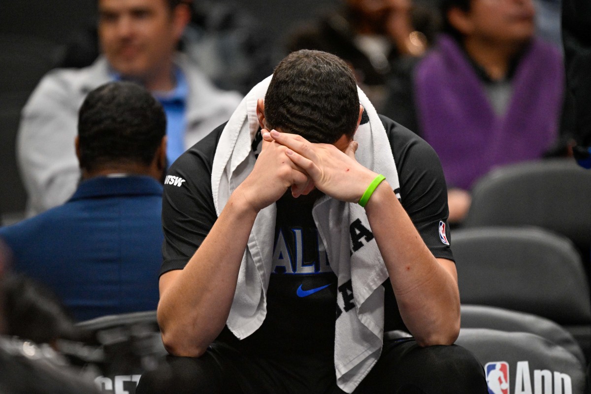 Mavericks announce Klay Thompson injury update before Hornets game