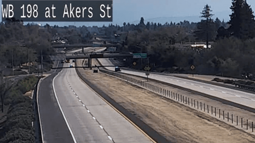 Hwy 198 shutdown during standoff in Visalia, man taken into custody