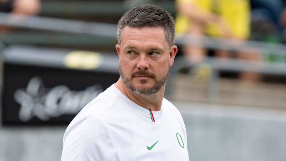 Oregon Ducks set key visit dates with four-star offensive line recruit