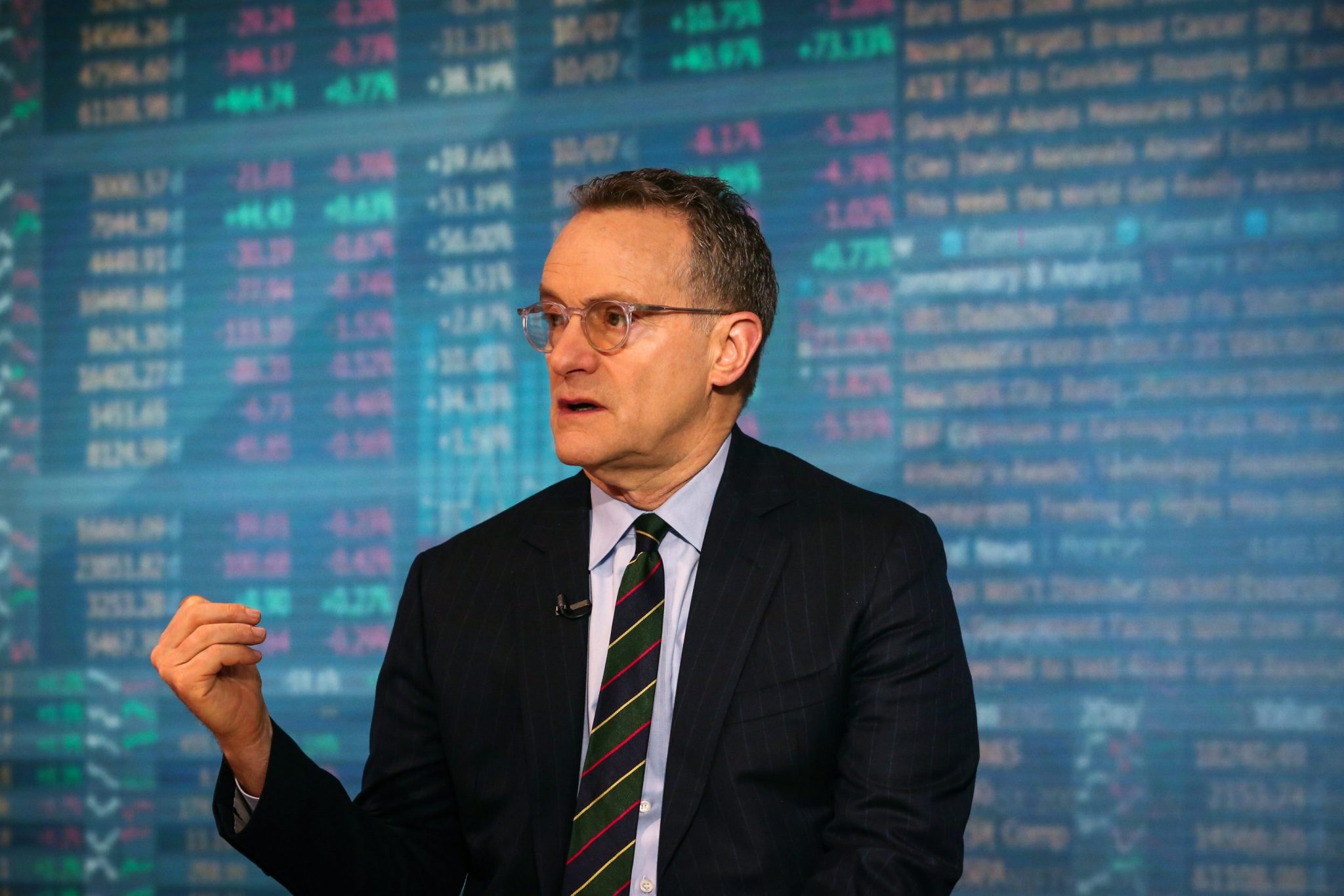Legendary investor Howard Marks was skeptical about AI. What it said to ...