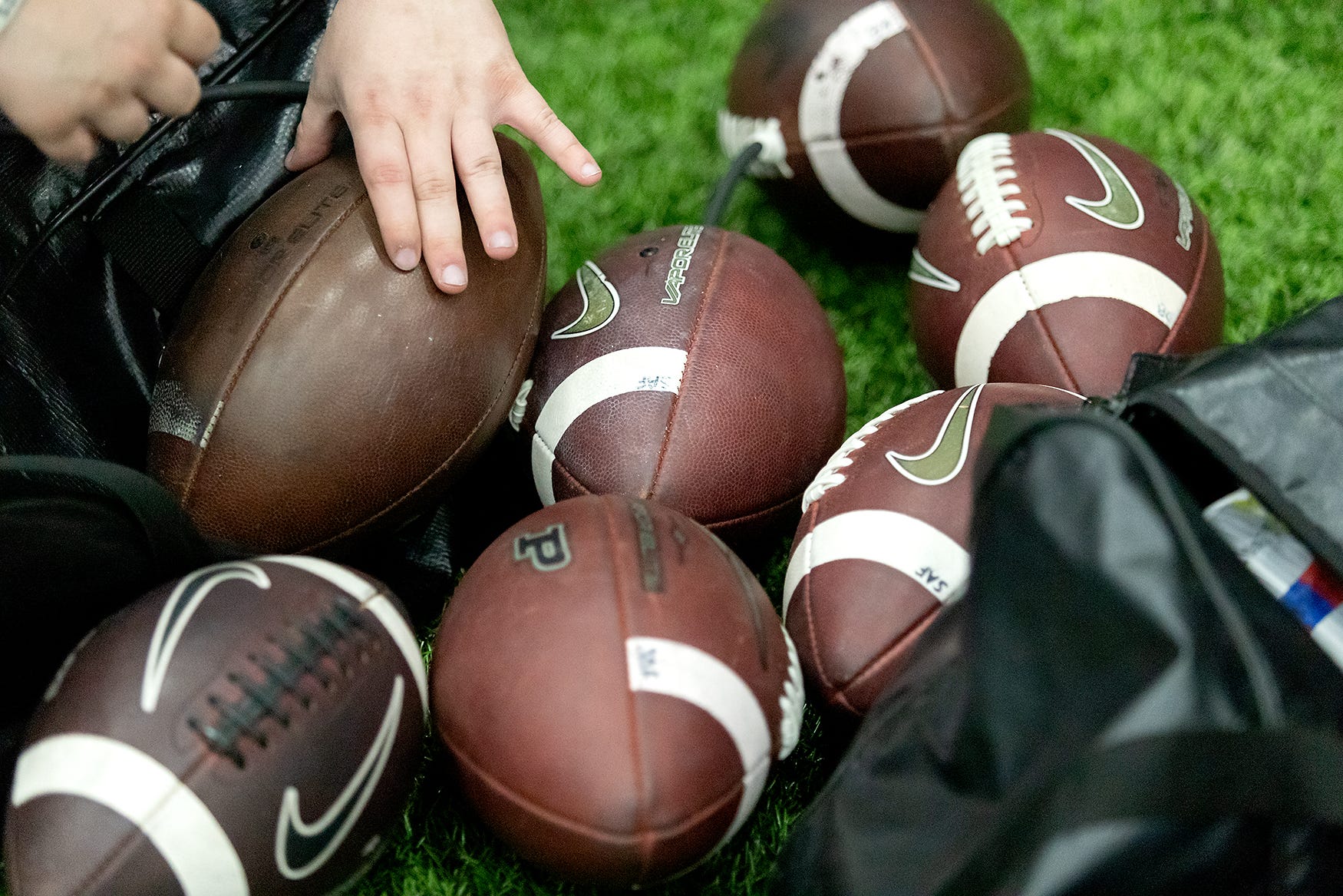 The latest recruiting news and updates in Florida from @FLRecruitingHQ