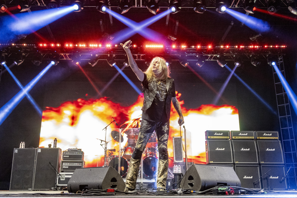 Twisted Sister recruits legendary hard rocker to sing for anniversary tour