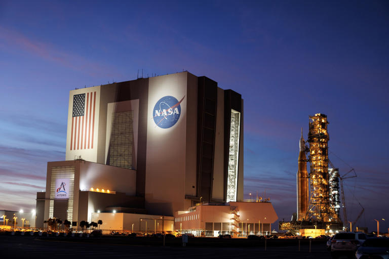 La NASA dice que reparó fallas en cohete de Artemis II y prepara ...