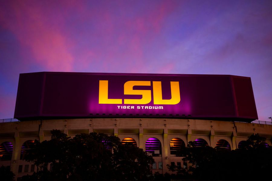 Community rallies around LSU dancer injured in Shreveport crash