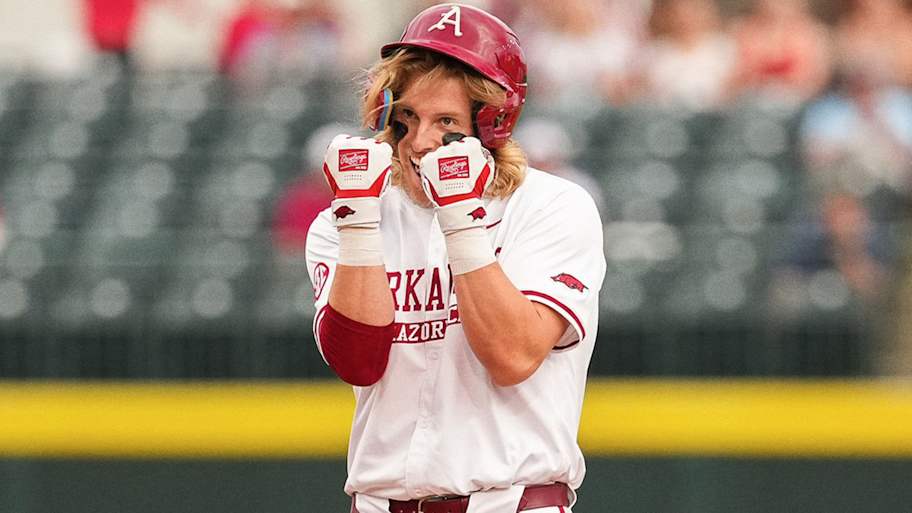 Razorbacks start fast then cruise to easy win over Oral Roberts