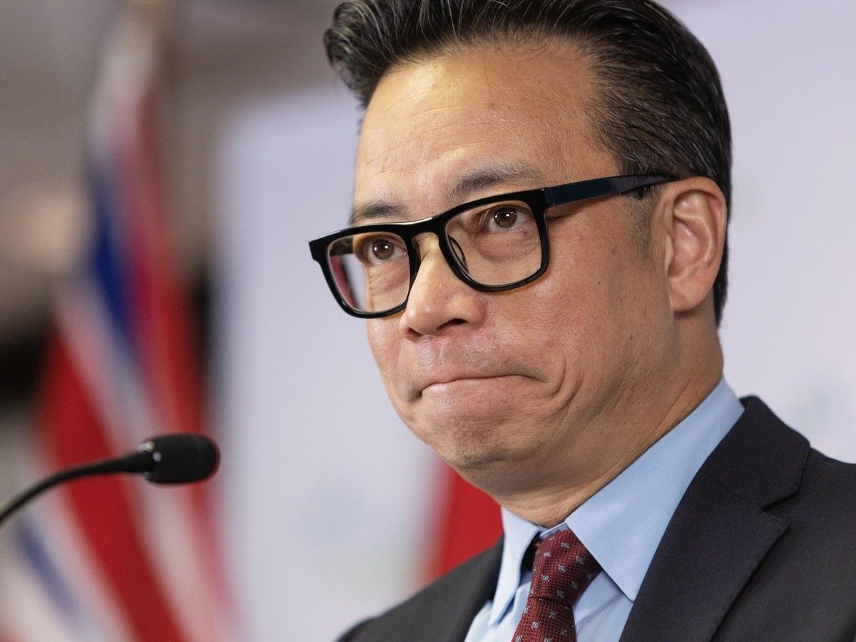 Gone in five minutes: After (very) brief appearance, Vancouver Mayor ...