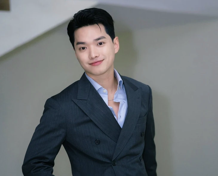 Châu Khang: MC Gen Z hài, 'lắm trò'