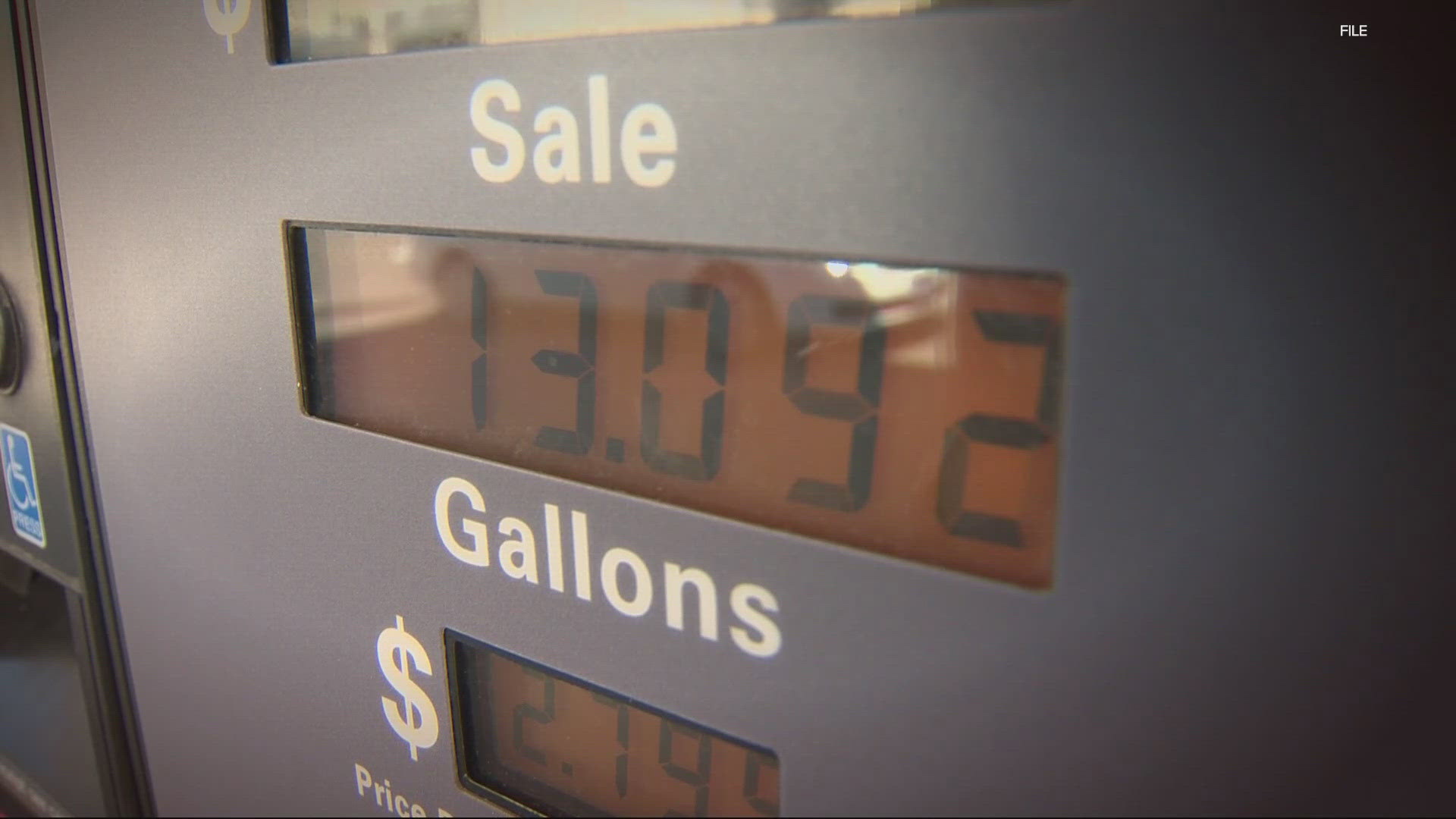 Gas prices climb in Oregon, nationwide as Iran conflict pushes crude ...