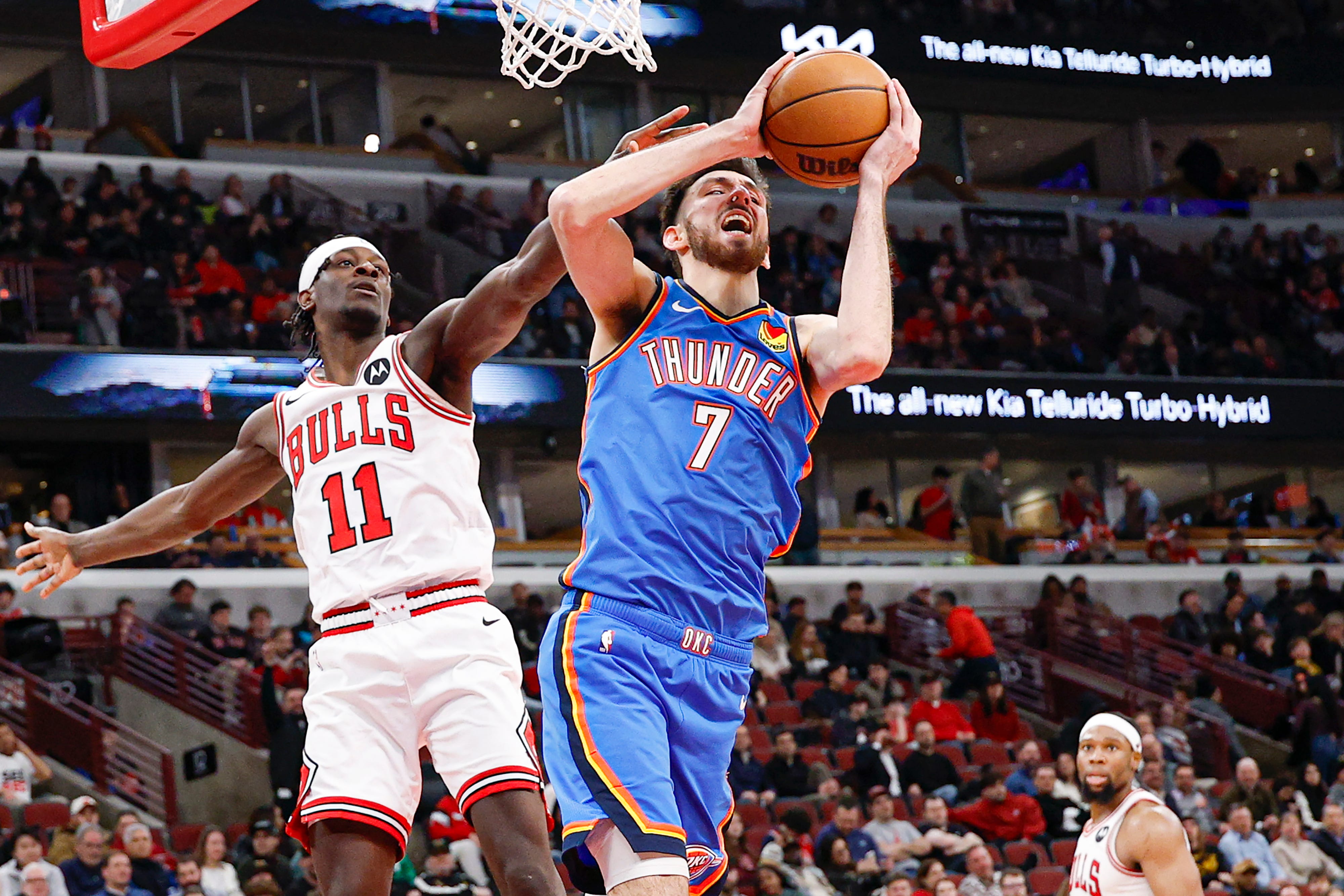 Photos: Best images from Thunder's 116-108 win over Bulls