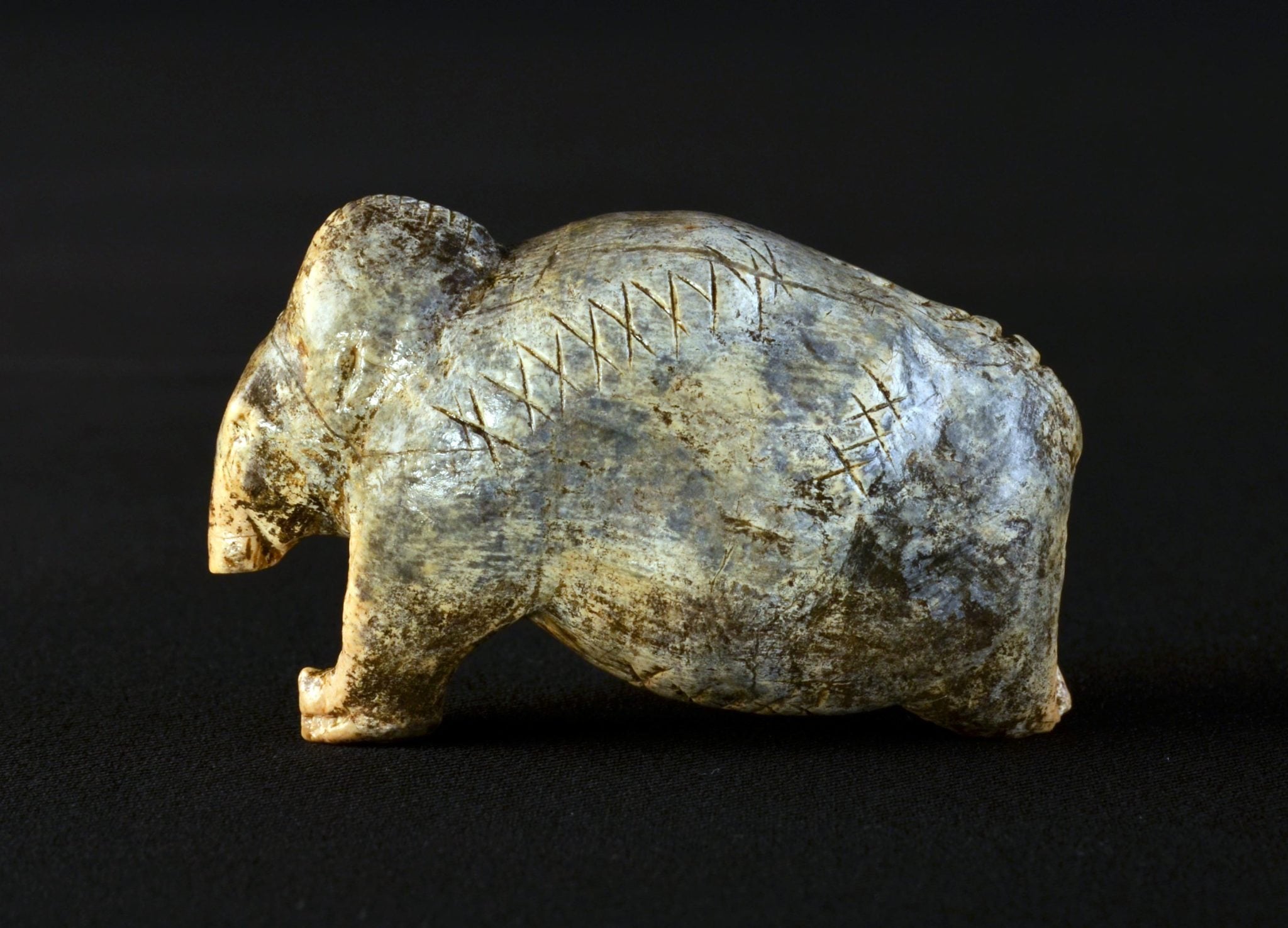 📜 Shattered record: these artifacts may show writing from 40,000 years ago