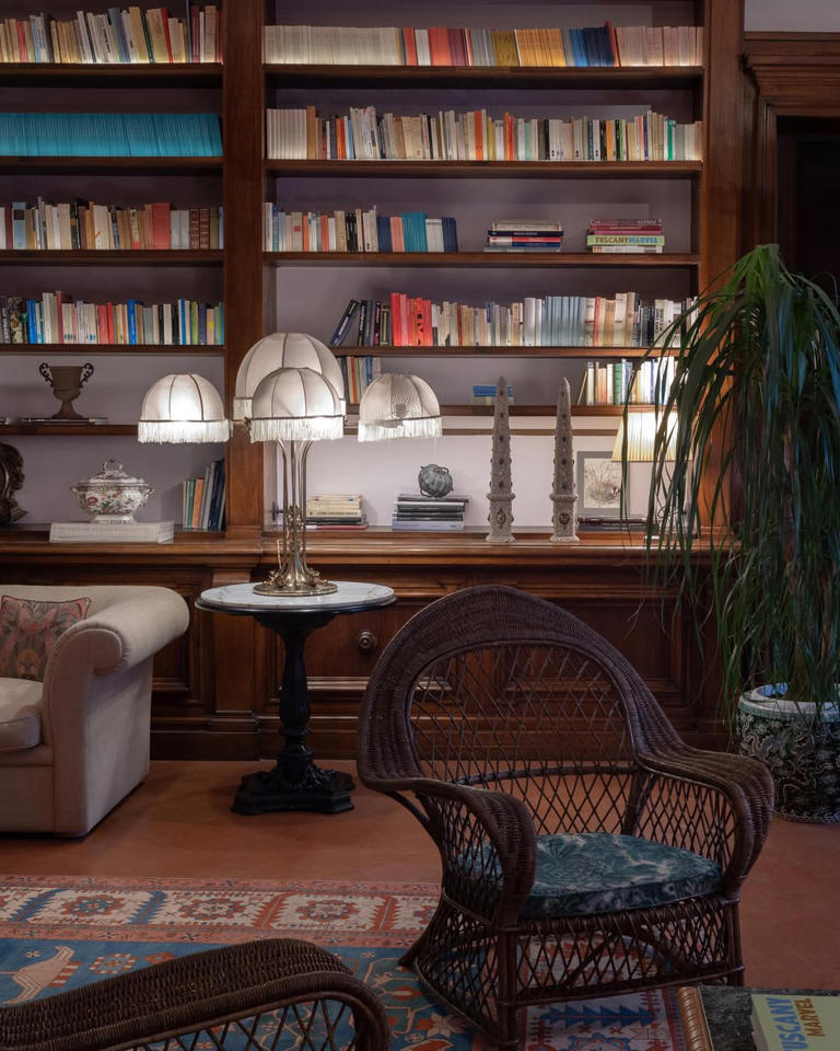 You need to see the most beautiful hotel libraries in the world