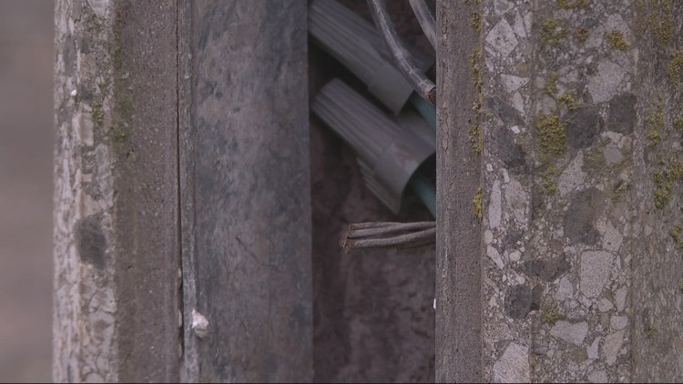 Copper thieves leave I-84 in the dark after stripping light poles