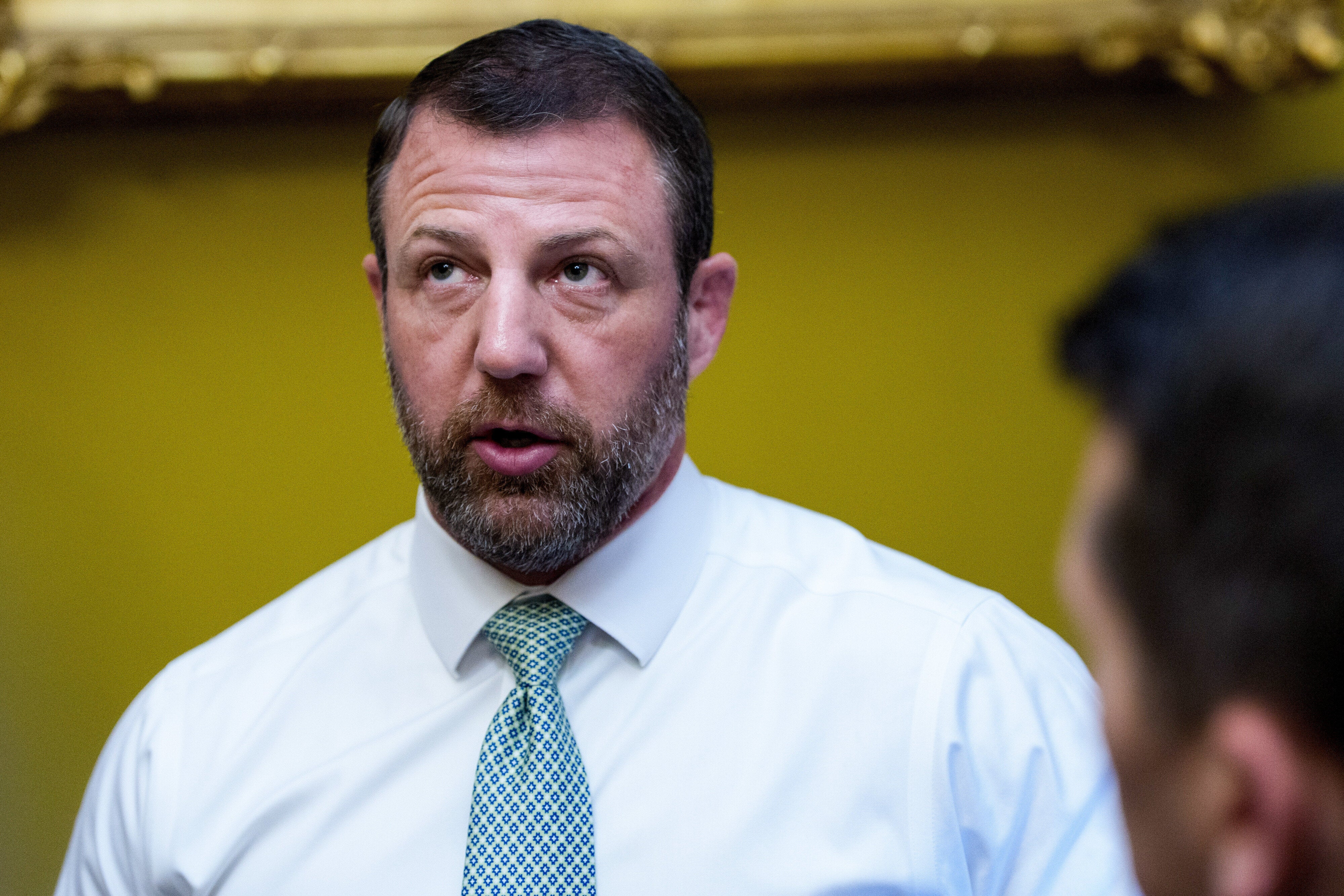 MAGA senator’s awkward ‘war’ claim unravels within seconds(02)